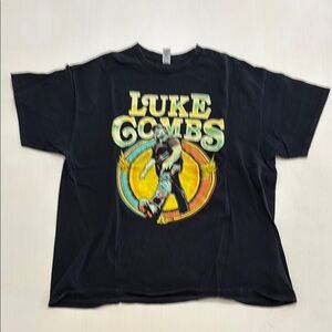 Gildan Black Graphic Tee